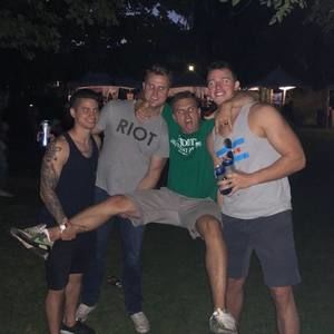 Meet your Posher, Tommy